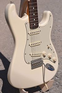 Fender 60s Classic Stratocaster Lindy Fralin Pickups