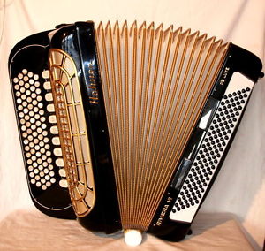 Akkordeon  HOHNER RIVIERA VI de LUXE, Videos