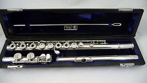Wm S. Haynes Flute, 1987, open hole,  Deveau scale, C-foot, Inline G, silver.