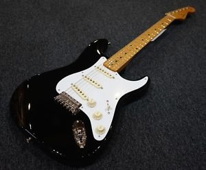 FENDER CLASSIC SIRIES 50s STRATOCASTER BLK Electric Guitar