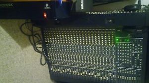 Behringer mx 9000 mixer