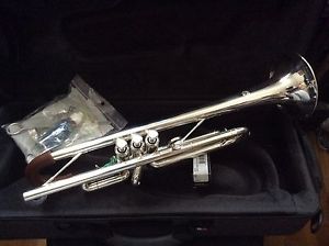 $ALE TO SCHOOL NEW SELMER TT CONCEPT TRUMPET & CASE PAPER WORK NO LONGER MADE