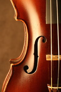 A FINE OLD ANTIQUE FRENCH MASTER VIOLIN MADE BY LOUIS MOITESSIER CIRCA 1820