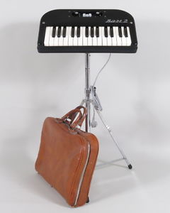 Hohner Bass 2 vintage classic analog keyboard + stand + softbag