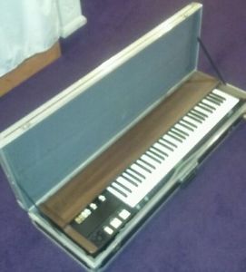 Portable Hammond XB-2 organ
