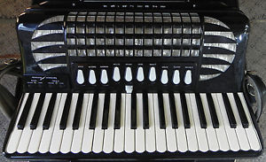 EXCELSIOR ACCORDION 10 TREBLE 7 BASS MODEL 917 CLOSEUP PICS INSIDE + OUT CLEAN