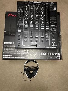 Lightly Used Pioneer DJ DJM-900NXS2 DJ Mixer
