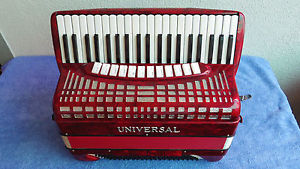UNIVERSAL ACCORDION ITALY MADE