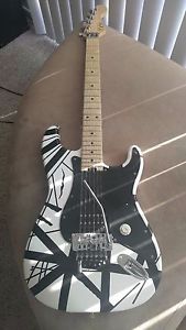 EVH signature striped series white/black-original frankenstrat guitar--Must see!