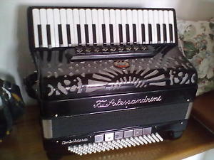 FISARMONICA 120 bassi  Flli. ALESSANDRINI BASSI SCIOLTI