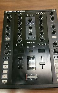 Traktor z2 w/ Serato Sl2 interface