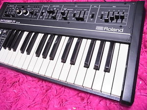 Roland SH09 Vint