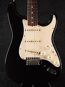 Used Fender USA American Vintage '62 Stratocaster 1986 Black / Rosewood Guitar