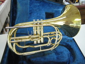 GOOD YAMAHA YHR302M MARCHING FRENCH HORN IN Bb with CASE & MOUTHPIECE