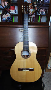 2012 Aaron Garcia RUIZ classical guitar made in Granada, Spain