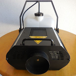 Martin Magnum 2000 High Performance Fog Smoke Machine Fogger DMX GOOD!