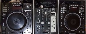 Denon DJ Digital Controller and Media Players - Pair