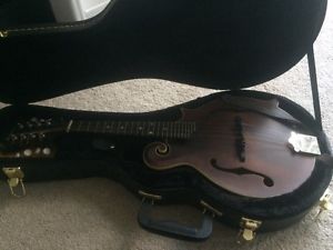 Eastman F-Style Mandolin - case, strap, and picks included