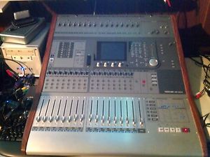 TASCAM DM-3200