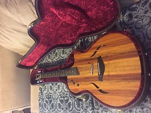Taylor T5X Guitar