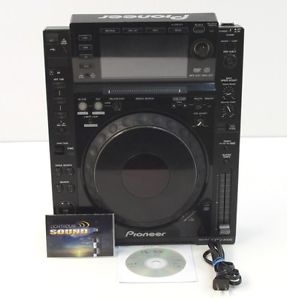 Pioneer CDJ-2000 Professional DJ Multi Media Player CDJ2000