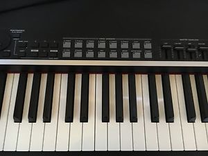 Yamaha CP4 Keyboard