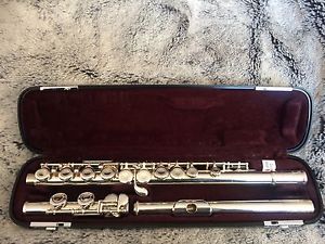 Yamaha 311 Flute & Carry Case