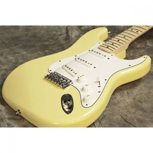 Fender Japan Exclusive Classic 70S Stratocaster Maple/Yellow White S/N New