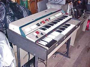 PINK FLOYD FARFISA 1967 COMPACT DUO KEYBOARD ORGAN