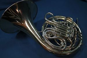 Conn 8D Double French Horn w/ Case and Mouthpiece