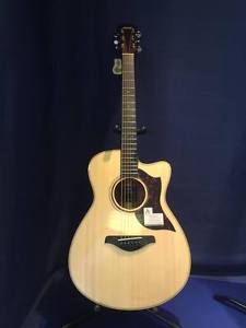 YAMAHA AC3M Electro Acoustic Guitar, Pre Amps, Strings