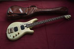 YAMAHA MBII MOTION BASS LATE 80S EARLY MADE IN JAPAN RARE MEDIUM SCALE WHITE #09