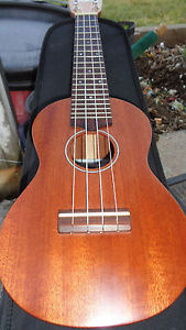 LoPRINZI AUGUSTINO UKULELE CONCERT SOLID MAHAGONY CUSTOM MADE IN US PERFECT COND