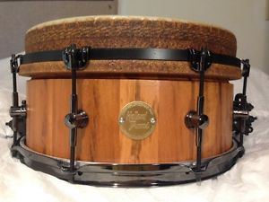 Themuffintopdrum a snare drum you play w hands or sticks! Kit or Hand Percussion