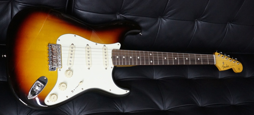 Fender Japan Exclusive Classic 60s Stratocaster 3TS Electric Guitar