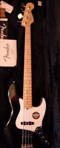 Fender American Standard Jazz Bass with Maple Fingerboard Black