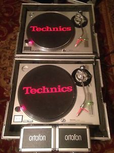 2 Dual Volt Technics SL-1200MK2 NEW Ortofon Scratch Carts, Cases Etc. Near Mint!