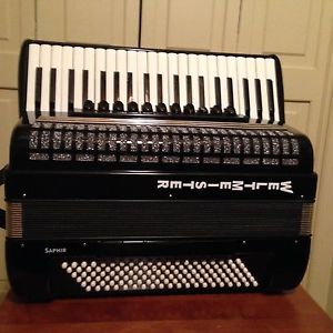 Weltmeister saphir Accordion