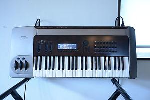YAMAHA VL1 Version2 Virtual Acoustic Synthesizer physical modeling keyboard 120V