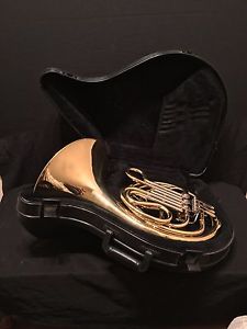Holton H602 French Horn