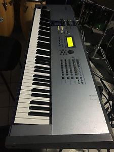 Yamaha Motif ES8