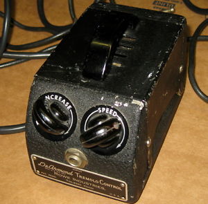 RARE ULTRA-VINTAGE  DeArmond Tremelo Controller!