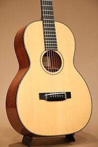 Dell'Arte Studio Plus OO 2000s Natural w/hard case F/S Guitar from Japan #R520