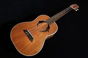 CUSTOM LES RIETFORS TENOR UKULELE / studio recording at Ukulelefriend.com