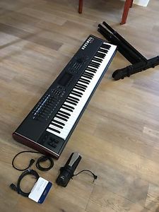 Kurzweil PC3K8 - Performance Controller & Synthesizer