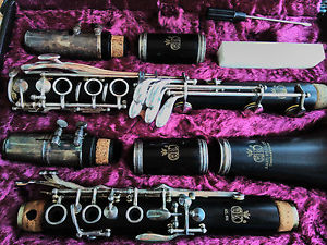 B CLARINET FULL BOEHM SYSTEM AMATI 605