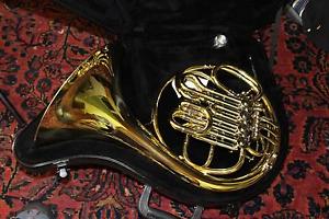 Conn 12D Full Double Descant French Horn in Bb and F Alto MINT QuinnTheEskimo