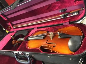 Walter E. Sandner Streichinstrumente 2002 1/30 Violin + Case & M. Voirin Bow