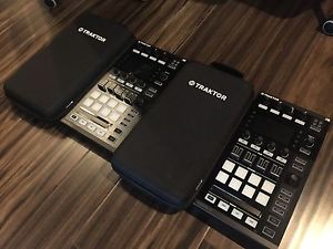 x2 Traktor Kontrol D2 w/case Mint Condition