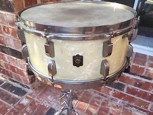 1939 Leedy 16 lug 6.5x14 WMP Snare Drum- 1 Ply Maple- Rare & Excellent!!